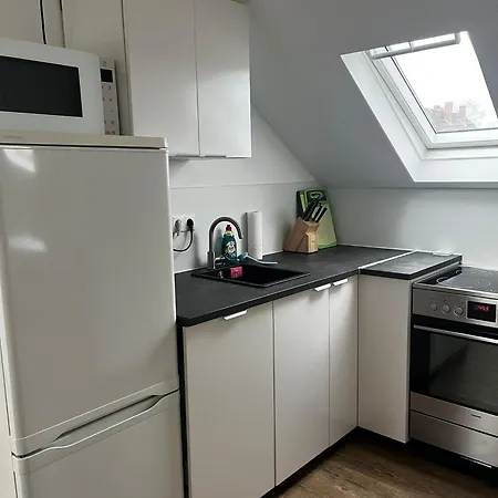 公寓 Charmante 1-zimmer-wohnung In Mit Kueche & Kostenlosen Parkplaetzen *