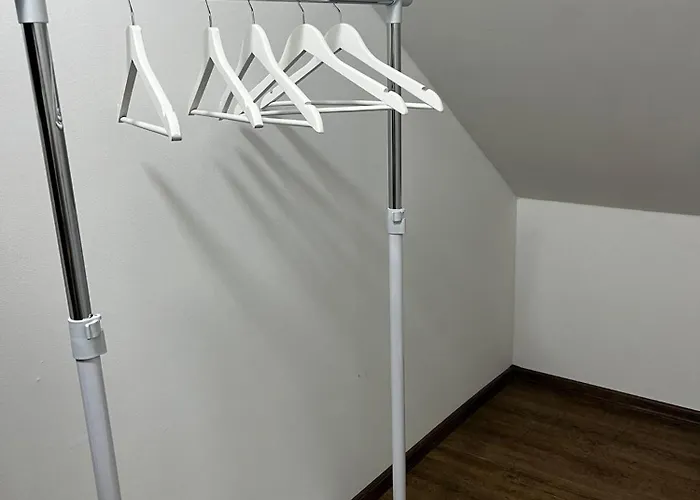 公寓 Charmante 1-zimmer-wohnung In Mit Kueche & Kostenlosen Parkplaetzen